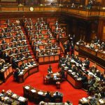 La politica italiana: resta bassa la visibilità sul dopo voto, ancora tanti gli indecisi
